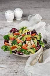 ảnh chụp màn hình salad đậu gà rau củ