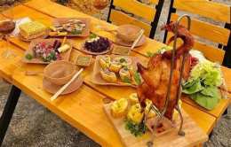 ảnh chụp màn hình the pallet gà bay đà lạt