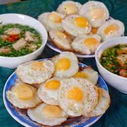 bánh căn dốc ga đà lạt