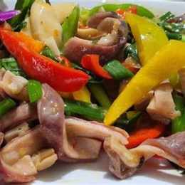 dạ dày xào nấm đùi gà