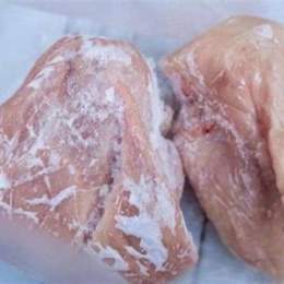 gà sống để ngăn đá được bao lâu