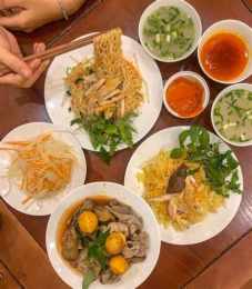giao diện app cơm gà a hoàng đống đa