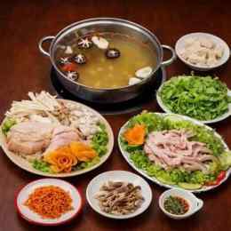 lẩu gà dạ dày heo