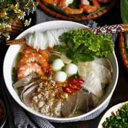 thực đơn của hủ tiếu da gà