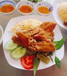 tính năng nổi bật cơm gà sơn ký đà lạt hai bà trưng