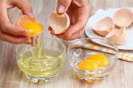 tính năng nổi bật làm trắng da từ mật ong và trứng gà
