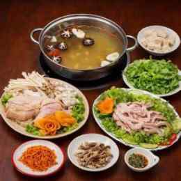 tính năng nổi bật lẩu gà dạ dày heo